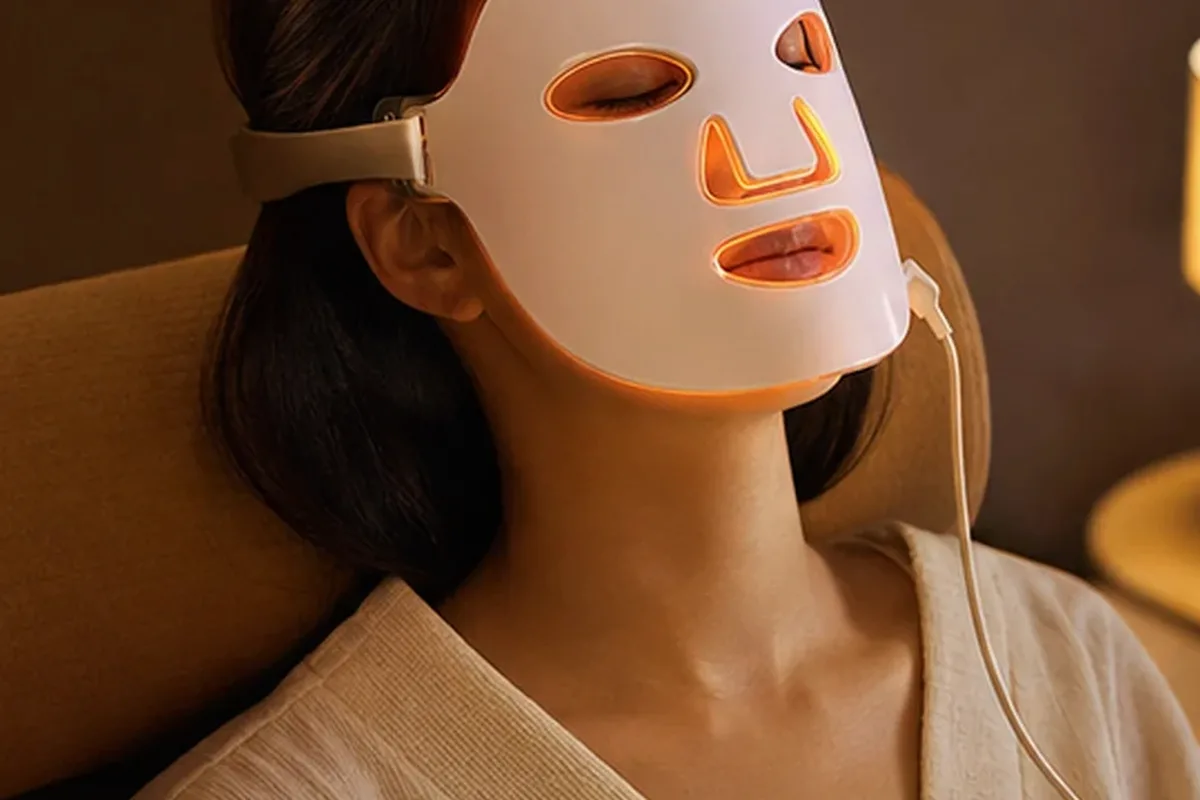 Authentischer Wohlfühlmoment passend zum Beauty-Thema Ionen-Haartrockner für Anfänger