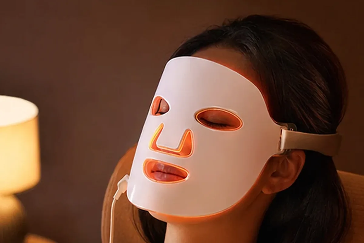 Authentische Beauty-Routine passend zum Thema Mikrostrom-Gerät bei kleinem Budget