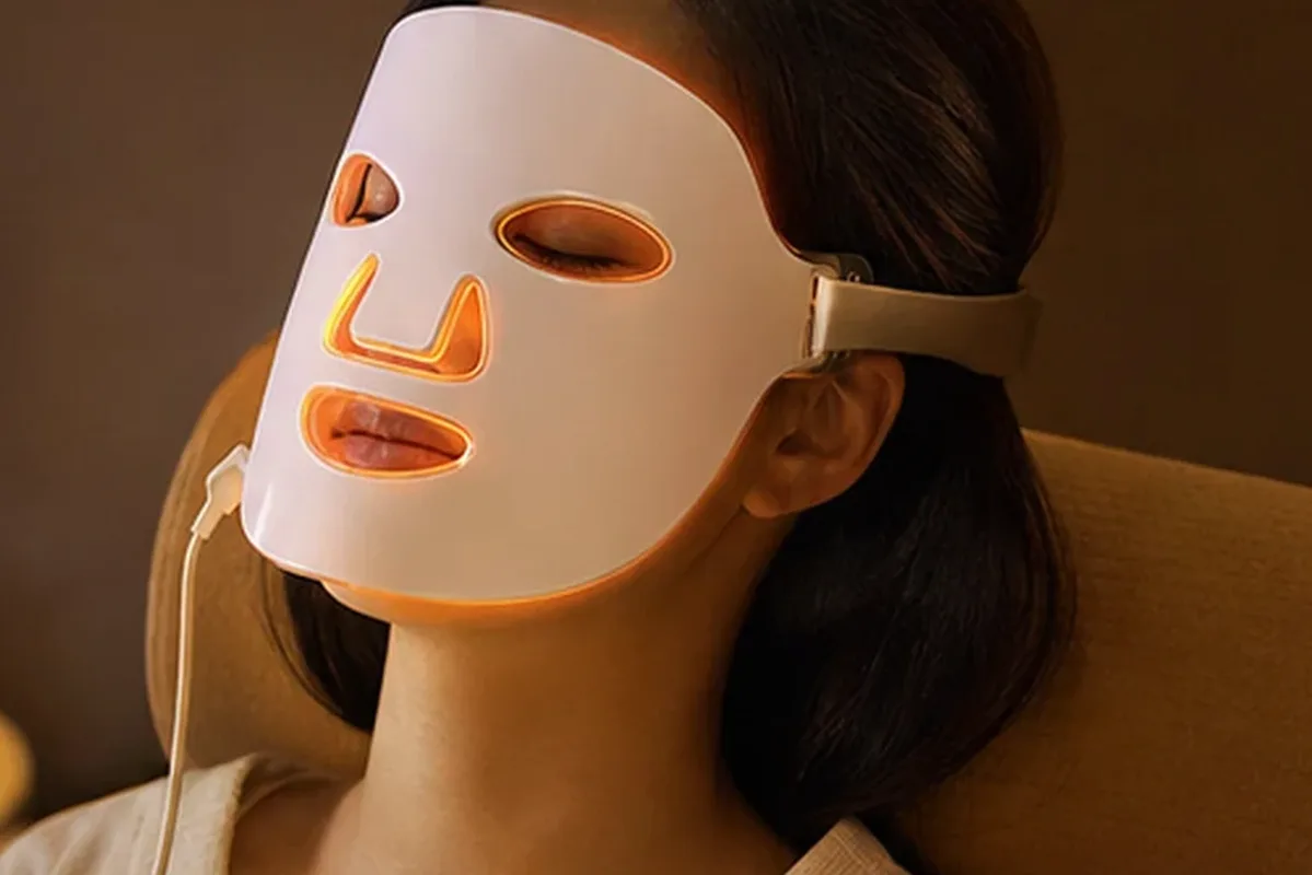 Redaktioneller Beauty-Moment zur Ausgangslage bei Lockenstab für Reisen