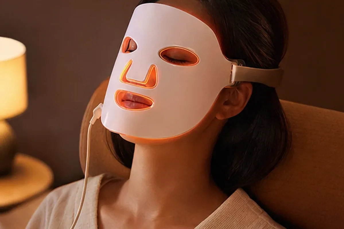 Authentischer Wohlfühlmoment passend zum Beauty-Thema Glätteisen mit Premium-Anspruch