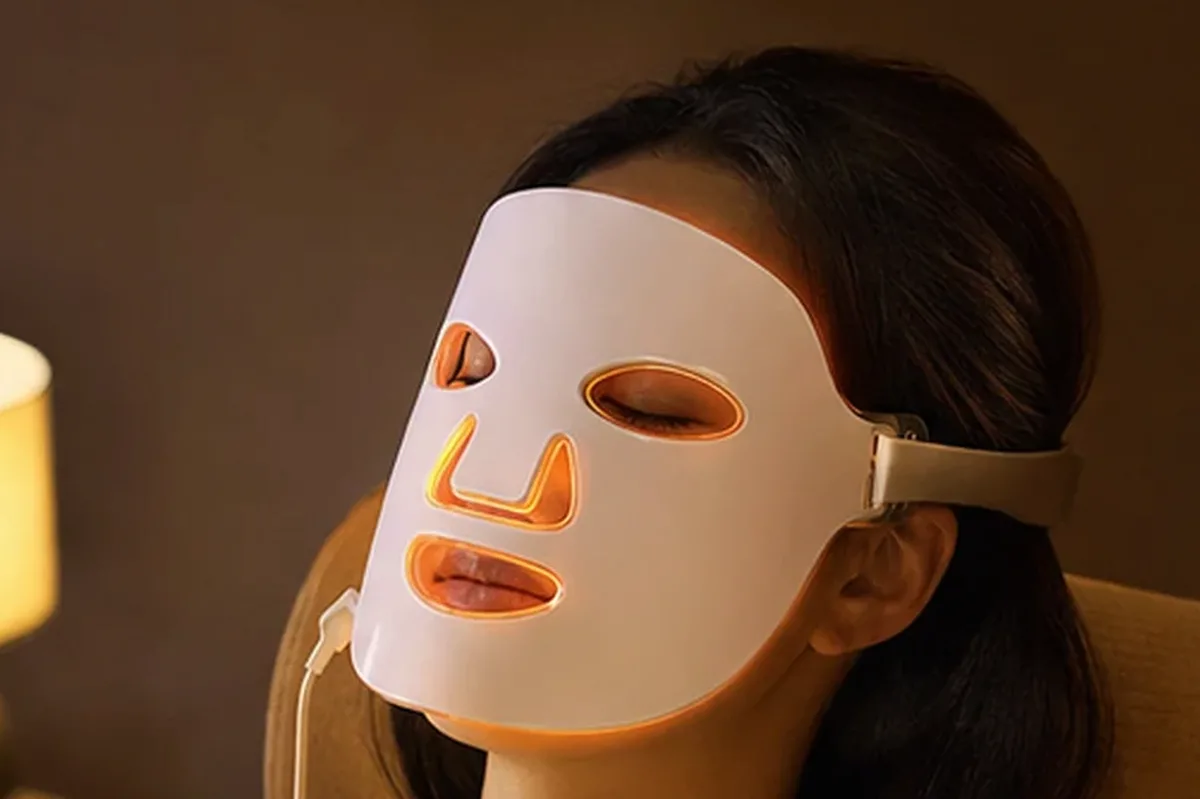 Authentischer Wohlfühlmoment passend zum Beauty-Thema Maniküre-Set bei wenig Zeit