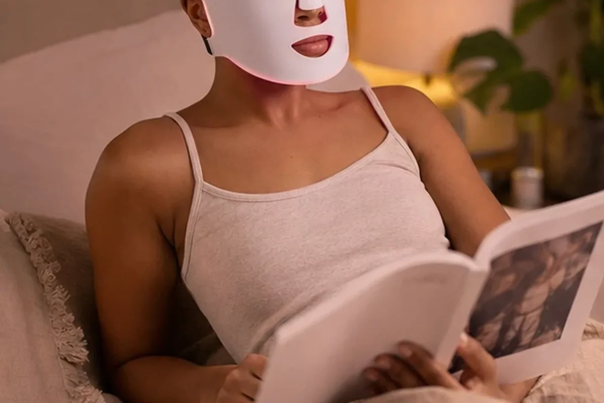 Authentische Beauty-Routine passend zum Thema Lockenstab für feines Haar