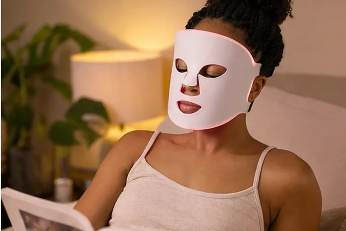 Authentischer Wohlfühlmoment passend zum Beauty-Thema Kosmetikspiegel für Anfänger