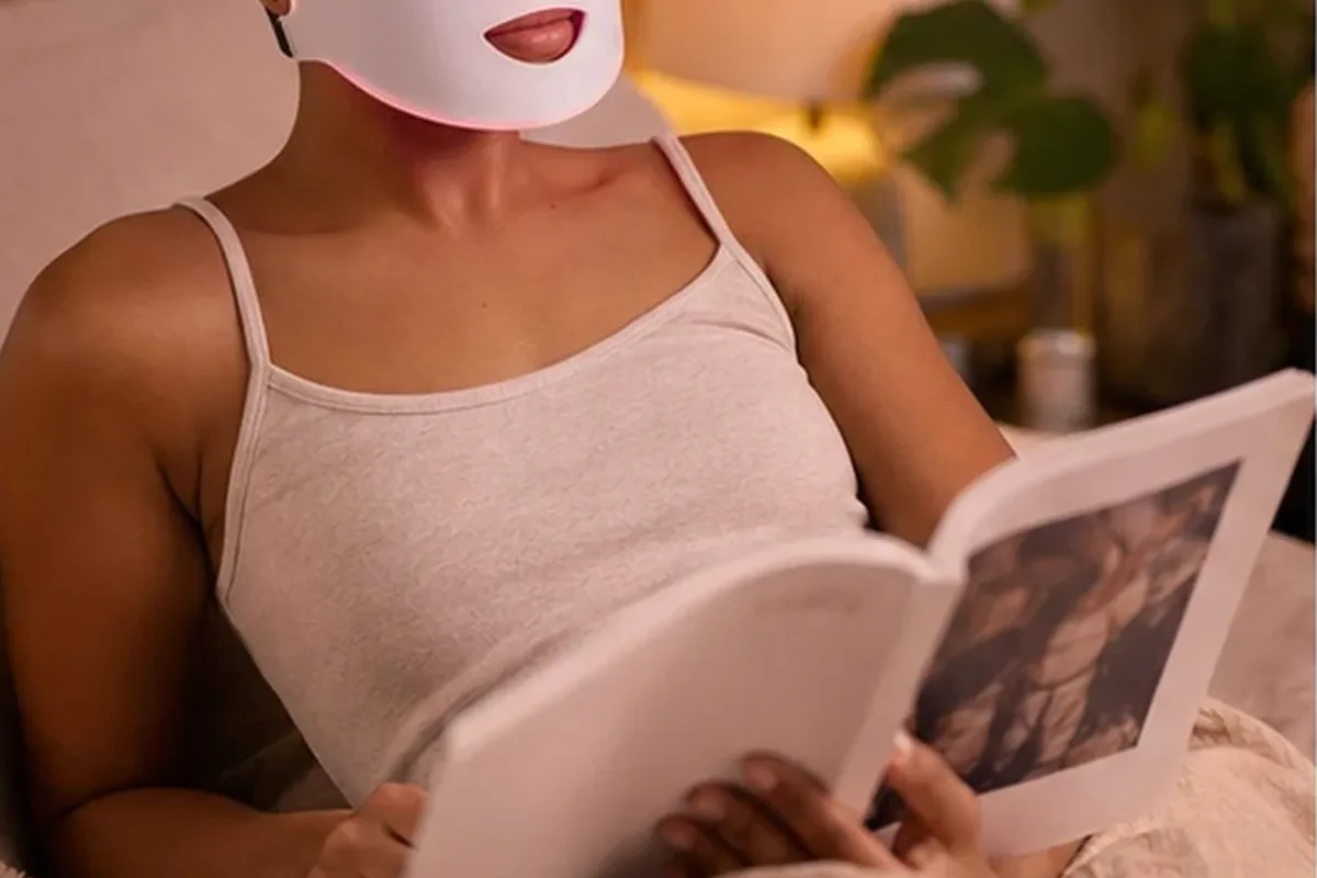 Authentische Beauty-Routine passend zum Thema Mikrostrom-Gerät für Anfänger