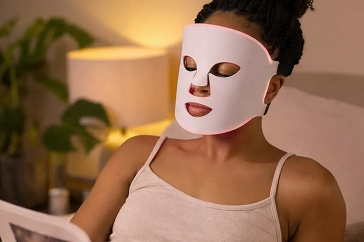 Authentischer Wohlfühlmoment passend zum Beauty-Thema Lockenstab bei kleinem Budget