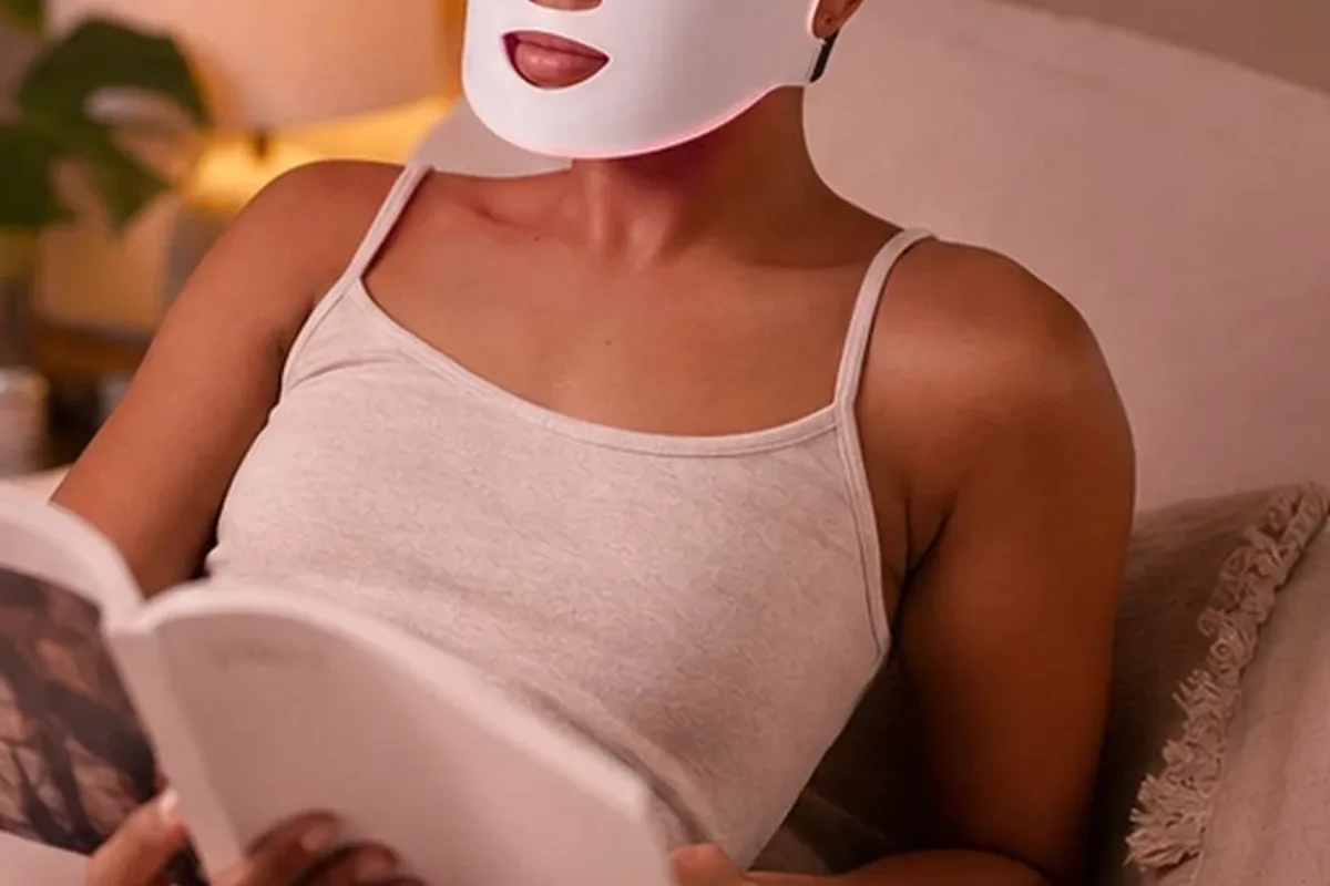 Redaktioneller Beauty-Moment zur Ausgangslage bei Warmluftbürste für lockiges Haar