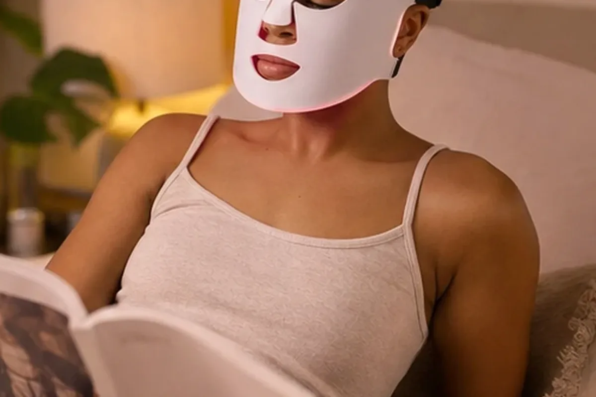 Authentische Beauty-Routine passend zum Thema Munddusche für empfindliche Haut