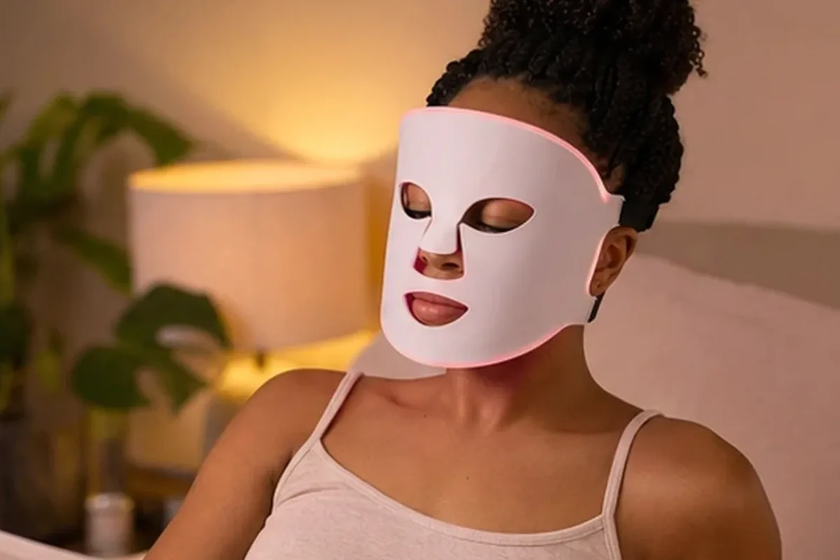 Authentische Beauty-Routine passend zum Thema Mikrostrom-Gerät bei kleinem Budget