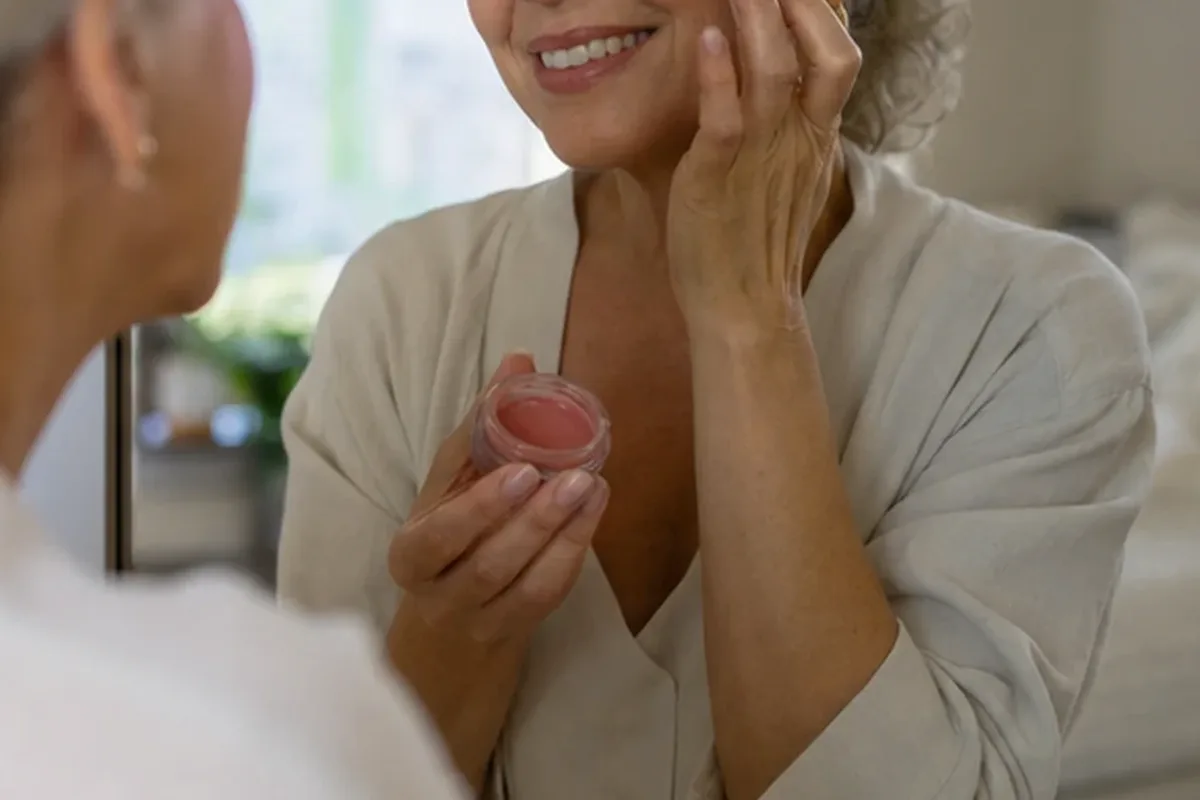 Redaktioneller Beauty-Moment zur Ausgangslage bei Eyeliner für langen Halt