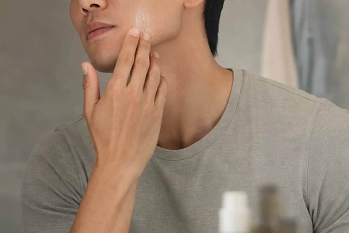 Authentische Beauty-Routine passend zum Thema Rasierhobel für trockene Haut