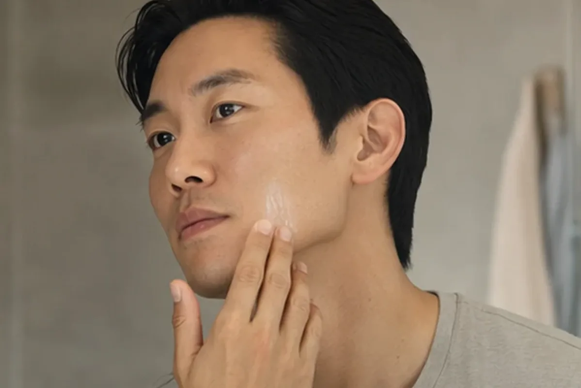 Redaktioneller Beauty-Moment zur Ausgangslage bei Kopfhautpflege für fettige Haut