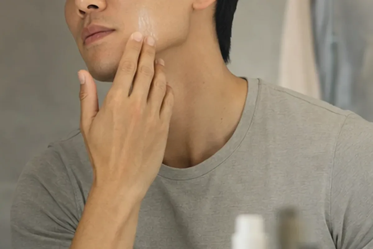 Redaktioneller Beauty-Moment zur Ausgangslage bei Rasierschaum bei Rasurbrand