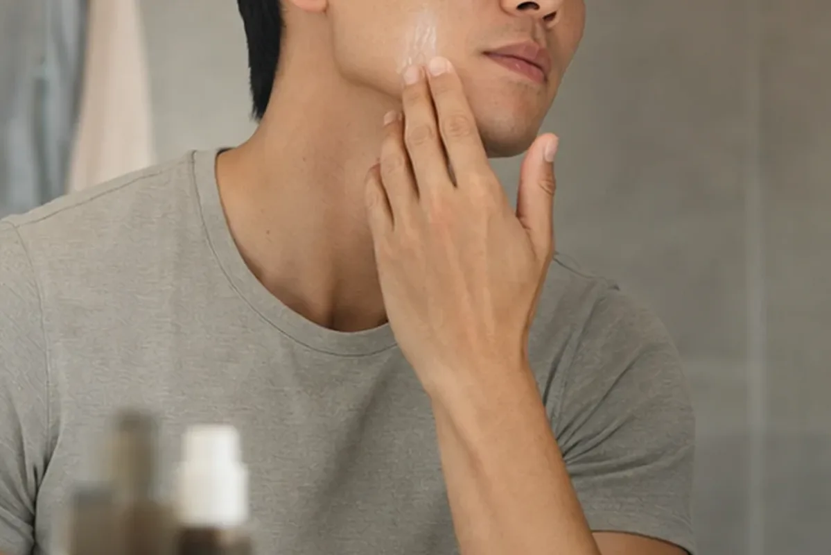 Authentische Beauty-Routine passend zum Thema Bartshampoo für Pflege-Einsteiger