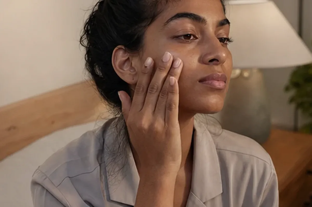 Authentische Beauty-Routine passend zum Thema Hyaluron-Serum für Mischhaut