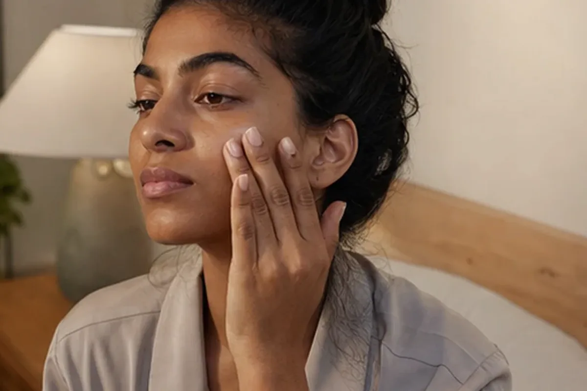 Hochwertige Beauty-Inszenierung zu Auswahlkriterien für Vitamin-C-Serum für empfindliche Haut