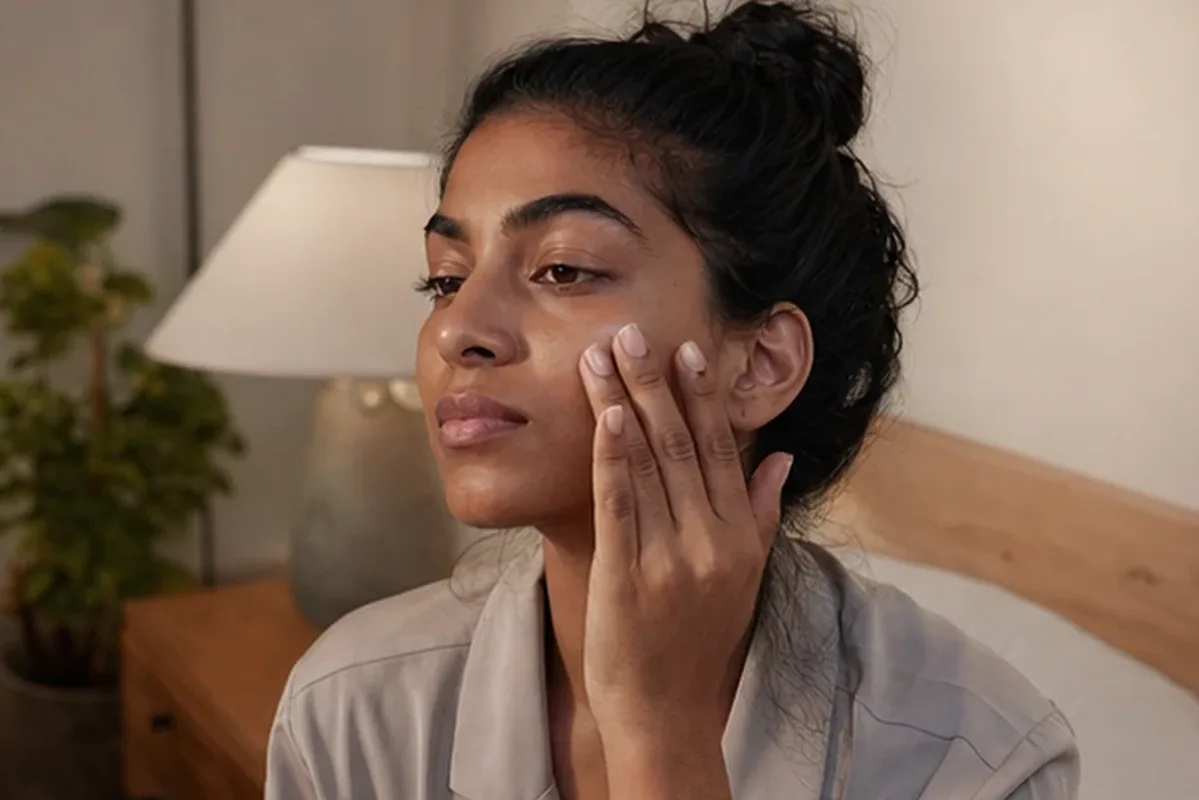 Authentische Beauty-Routine passend zum Thema Gesichtsreinigung für trockene Haut