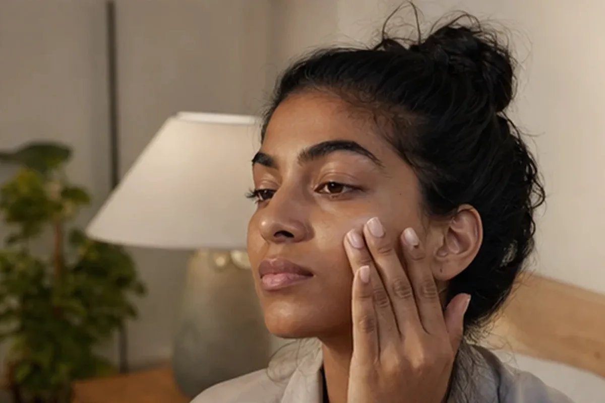 Redaktioneller Beauty-Moment zur Ausgangslage bei Hyaluronsäure