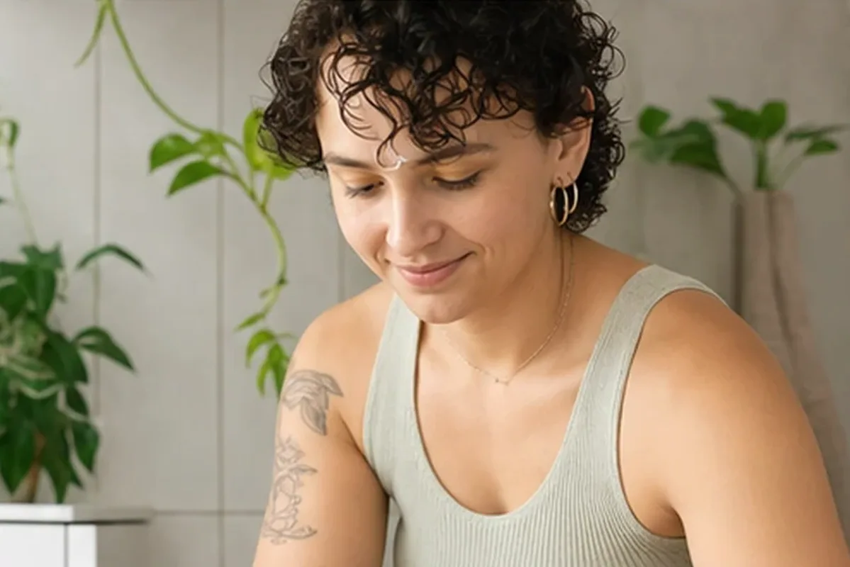 Hochwertige Beauty-Inszenierung zu Auswahlkriterien für Nassrasierer für feine Haare