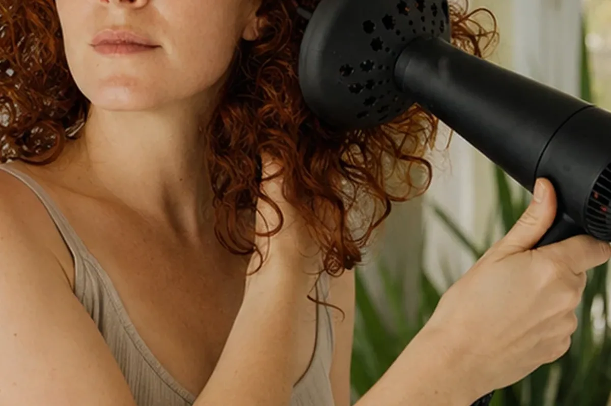 Redaktionelle Detailaufnahme zur Orientierung bei Haaröl für feines Haar