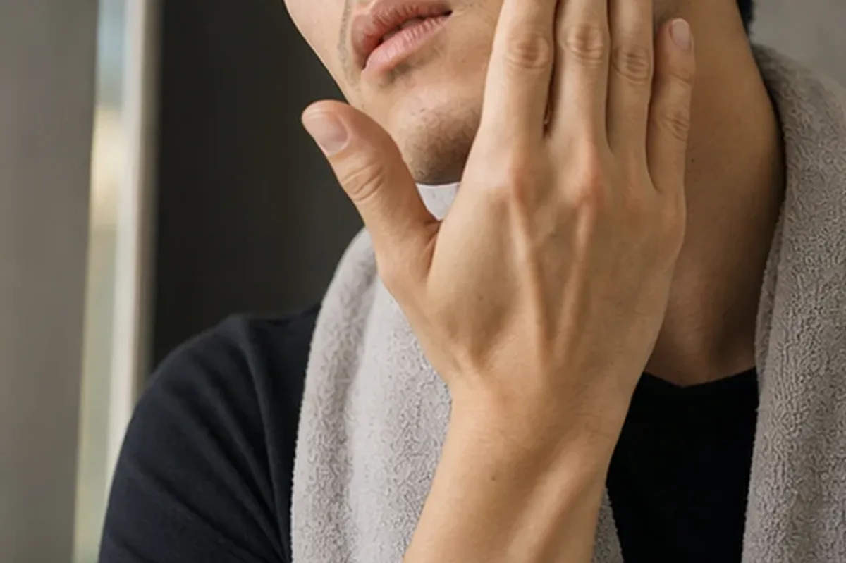 Redaktioneller Beauty-Moment zur Ausgangslage bei Männer-Shampoo bei wenig Zeit