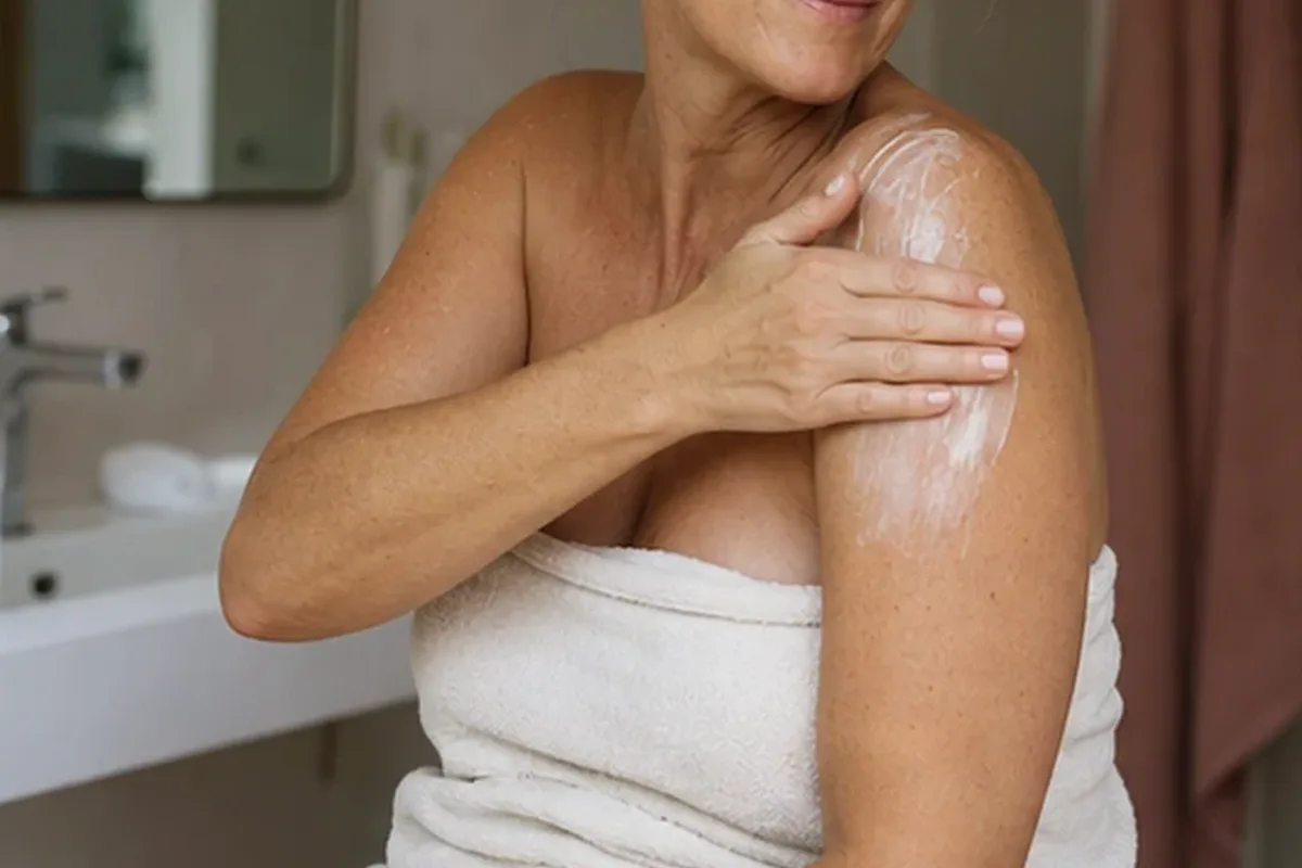 Redaktioneller Beauty-Moment zur Ausgangslage bei Badezusatz bei Keratosis pilaris