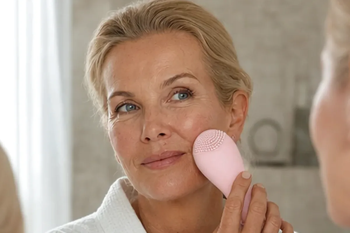 Authentische Beauty-Routine passend zum Thema Warmluftbürste für Anfänger