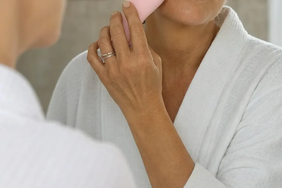 Hochwertige Beauty-Inszenierung zu Auswahlkriterien für Elektrische Zahnbürste mit Premium-Anspruch