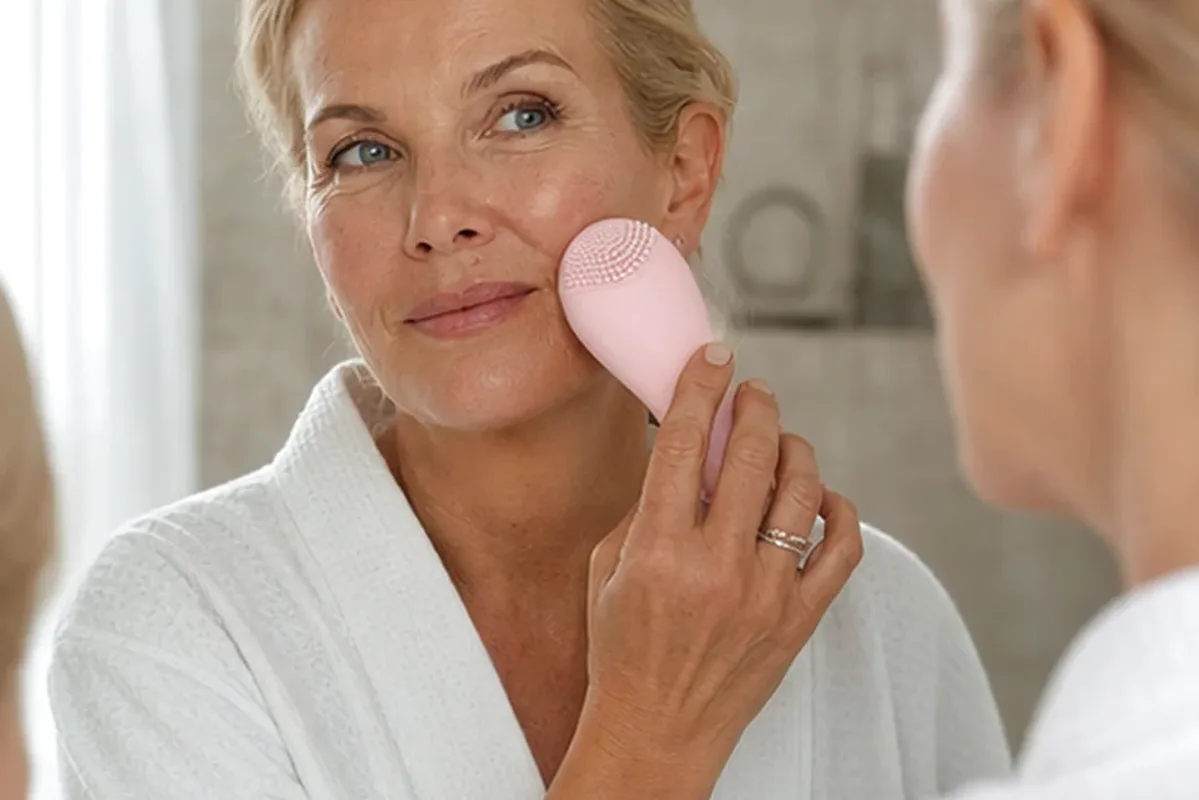 Authentische Beauty-Routine passend zum Thema Mikrostrom-Gerät für Anfänger