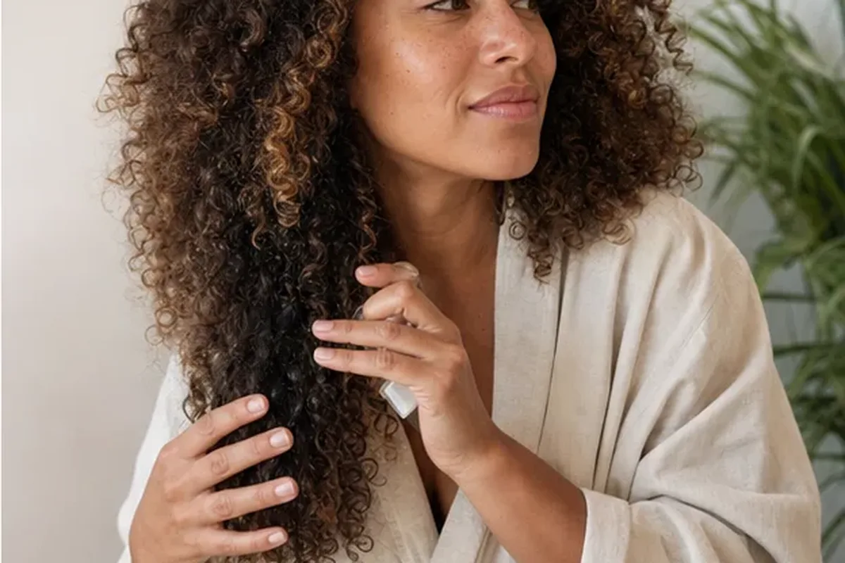 Redaktioneller Beauty-Moment zur Ausgangslage bei Haare richtig pflegen