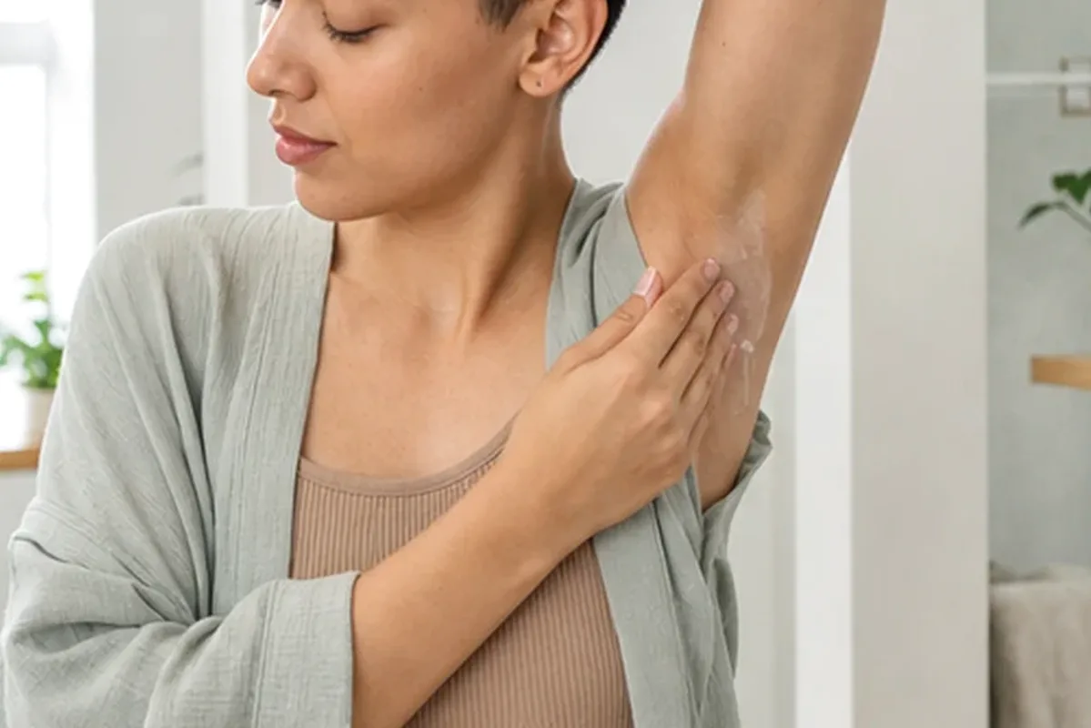 Authentische Beauty-Routine passend zum Thema Rasiergel für langanhaltende Glätte
