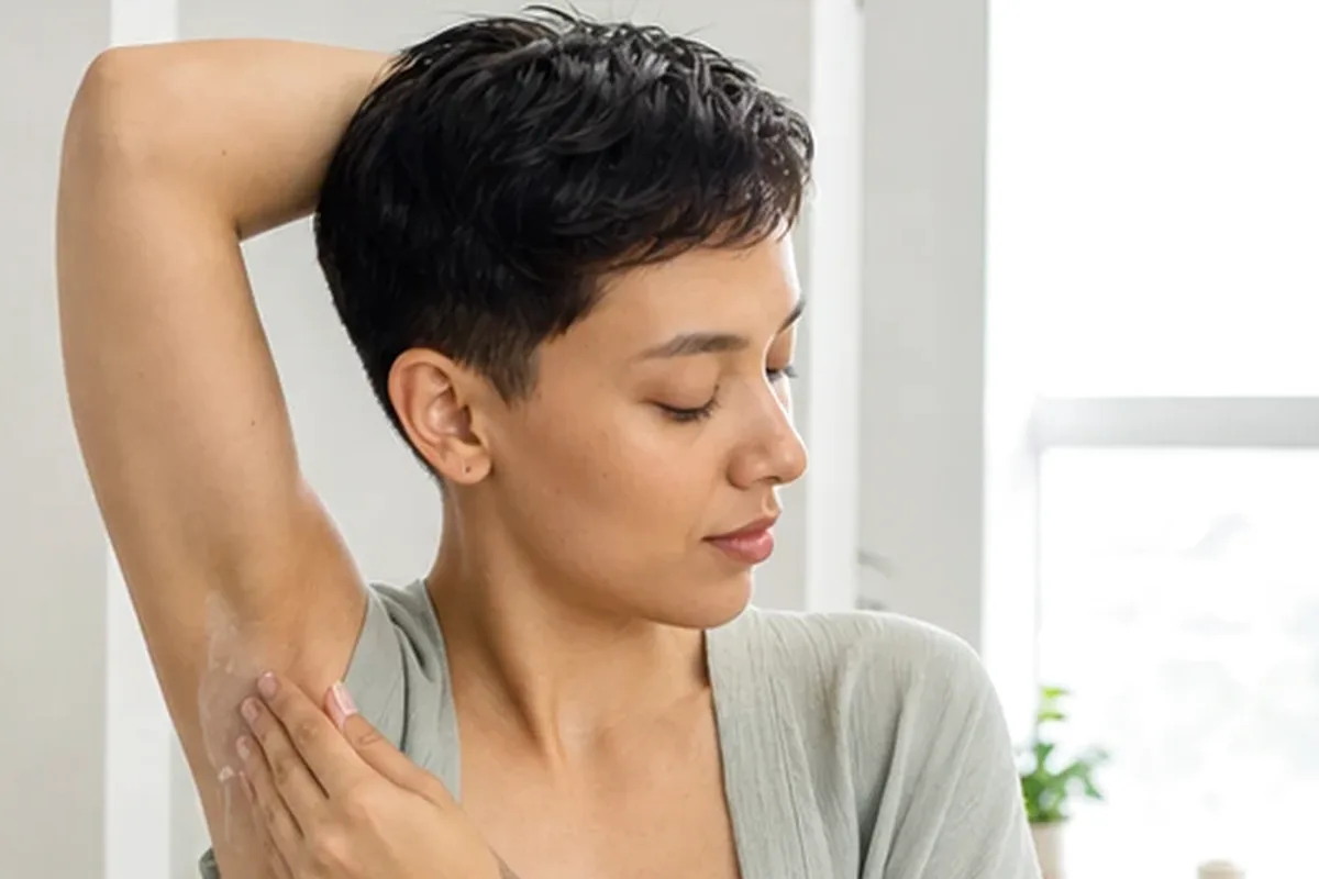 Authentische Beauty-Routine passend zum Thema Rasiergel für langanhaltende Glätte