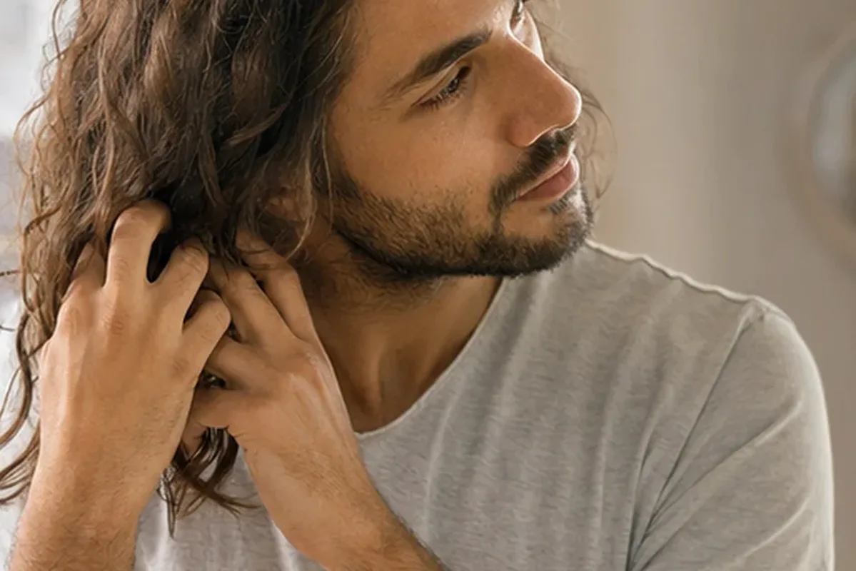 Hochwertige Beauty-Inszenierung zu Auswahlkriterien für Haartrockner für empfindliche Kopfhaut
