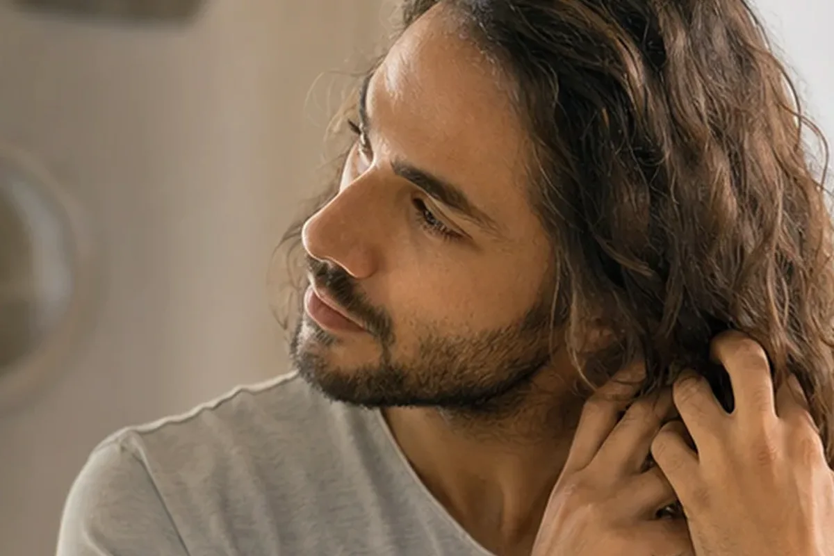 Redaktioneller Beauty-Moment zur Ausgangslage bei Conditioner für empfindliche Kopfhaut