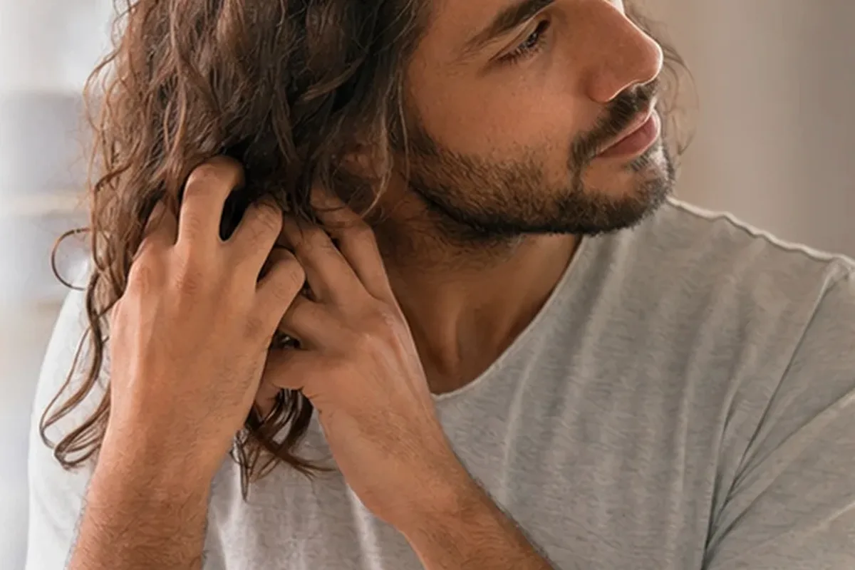 Emotionaler und authentischer Anwendungsmoment rund um Lockengel bei Frizz