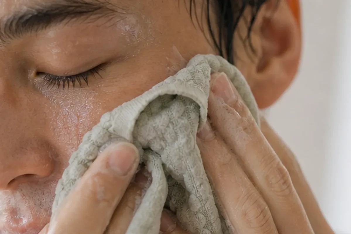 Authentischer Wohlfühlmoment passend zum Beauty-Thema Sonnenschutz