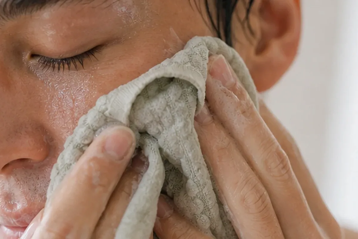 Authentischer Wohlfühlmoment passend zum Beauty-Thema Panthenol