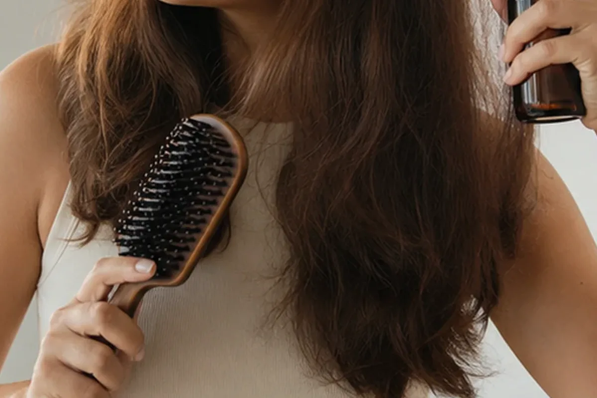 Hochwertige Beauty-Inszenierung zu Auswahlkriterien für Lockenstab für Reisen