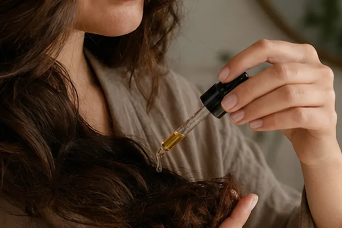 Authentische Beauty-Routine passend zum Thema Haartrockner für strapaziertes Haar