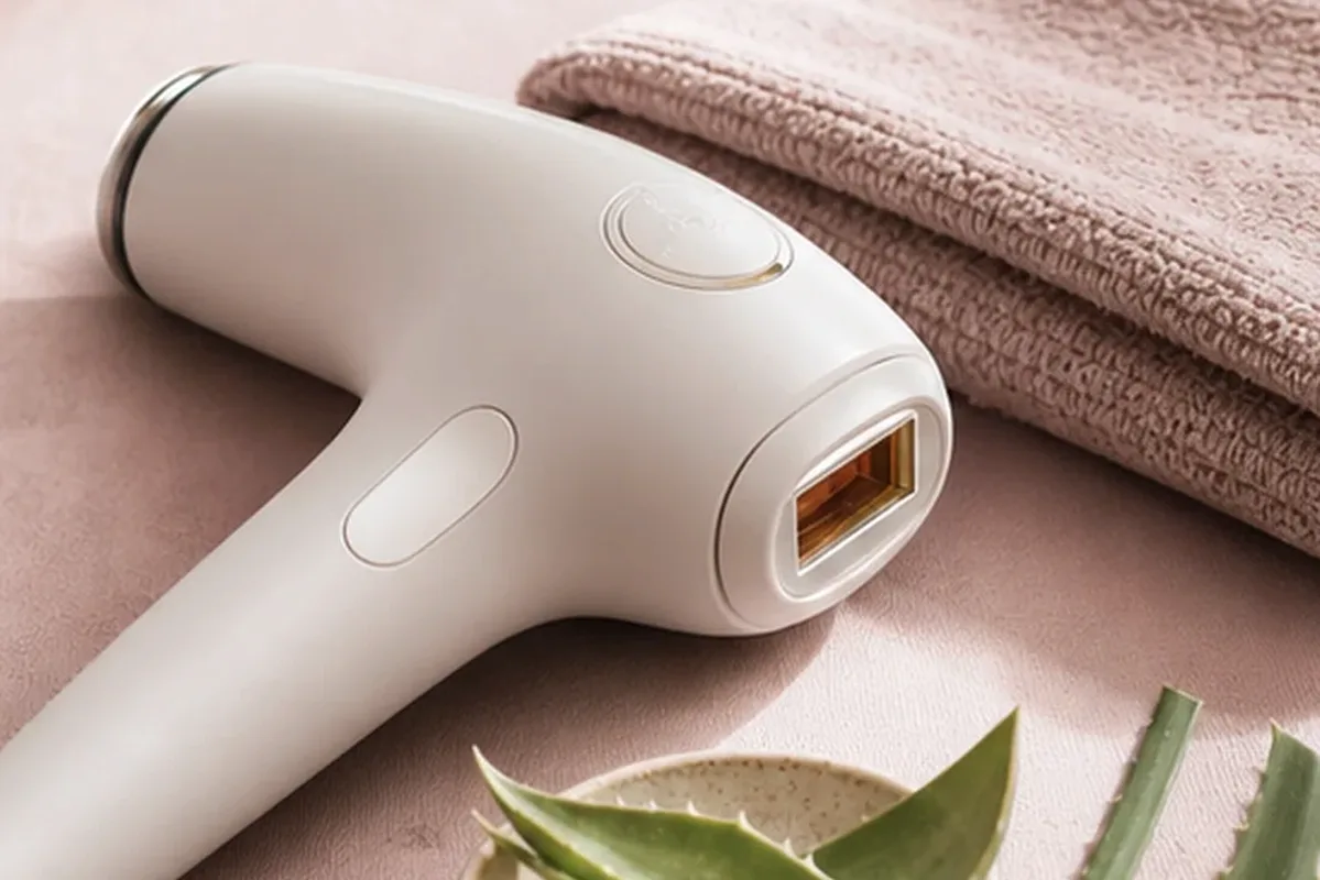 Hochwertige Beauty-Inszenierung zu Auswahlkriterien für Bikinizonen-Trimmer für empfindliche Haut