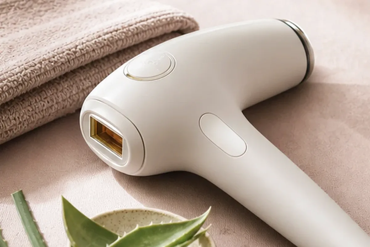 Redaktionelle Detailaufnahme zur Orientierung bei Body-Trimmer bei eingewachsenen Haaren