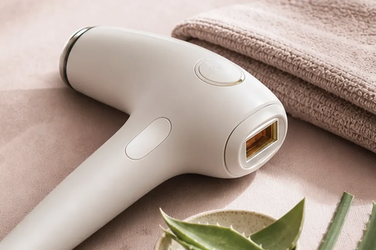 Redaktionelle Detailaufnahme zur Orientierung bei Peeling vor der Rasur für langanhaltende Glätte