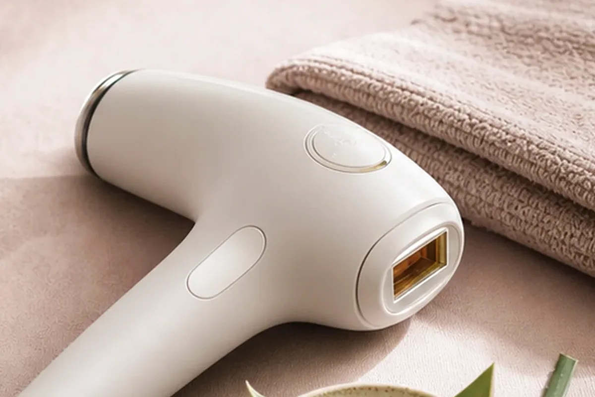 Redaktionelle Detailaufnahme zur Orientierung bei Warmluftbürste bei wenig Zeit