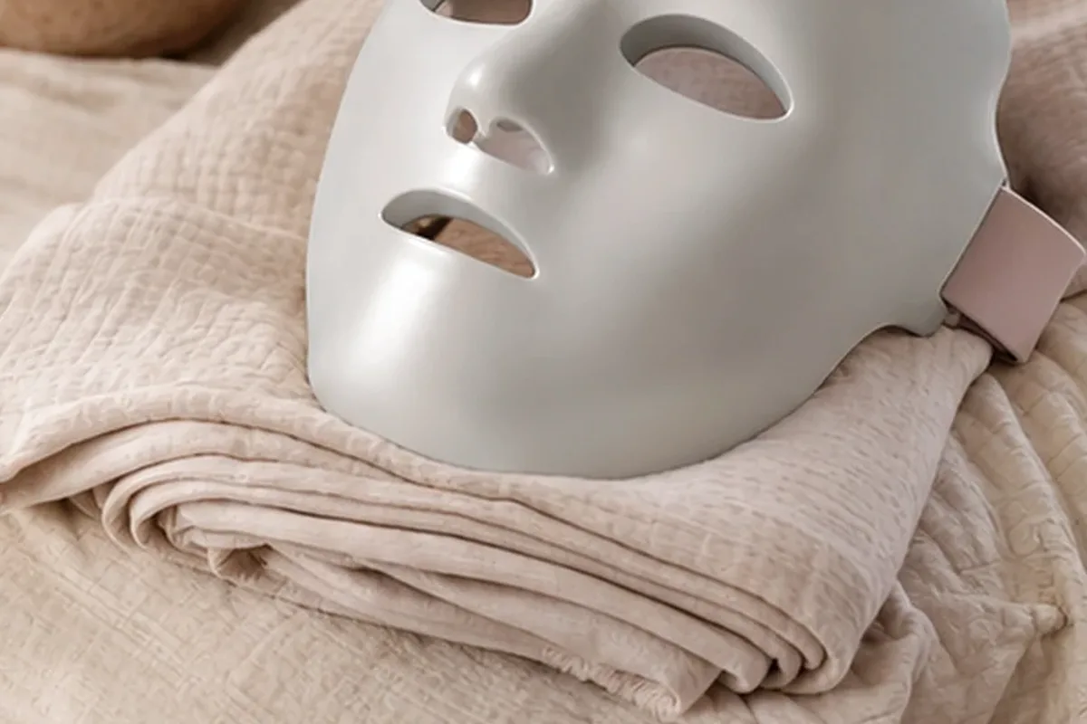 Hochwertige Beauty-Inszenierung zu Auswahlkriterien für Lockenstab für Reisen