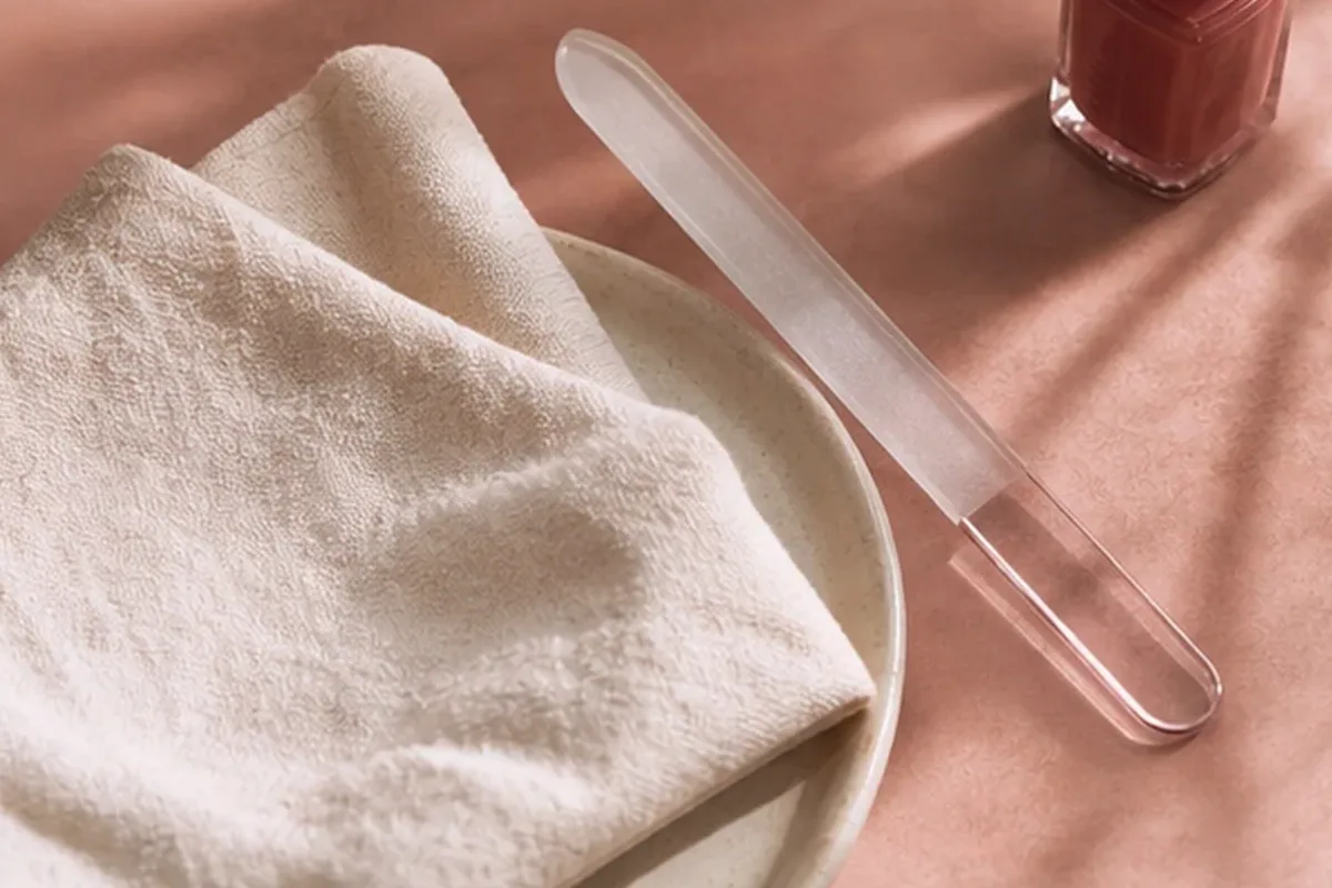 Hochwertige Beauty-Inszenierung zu Auswahlkriterien für Concealer für einen natürlichen Look