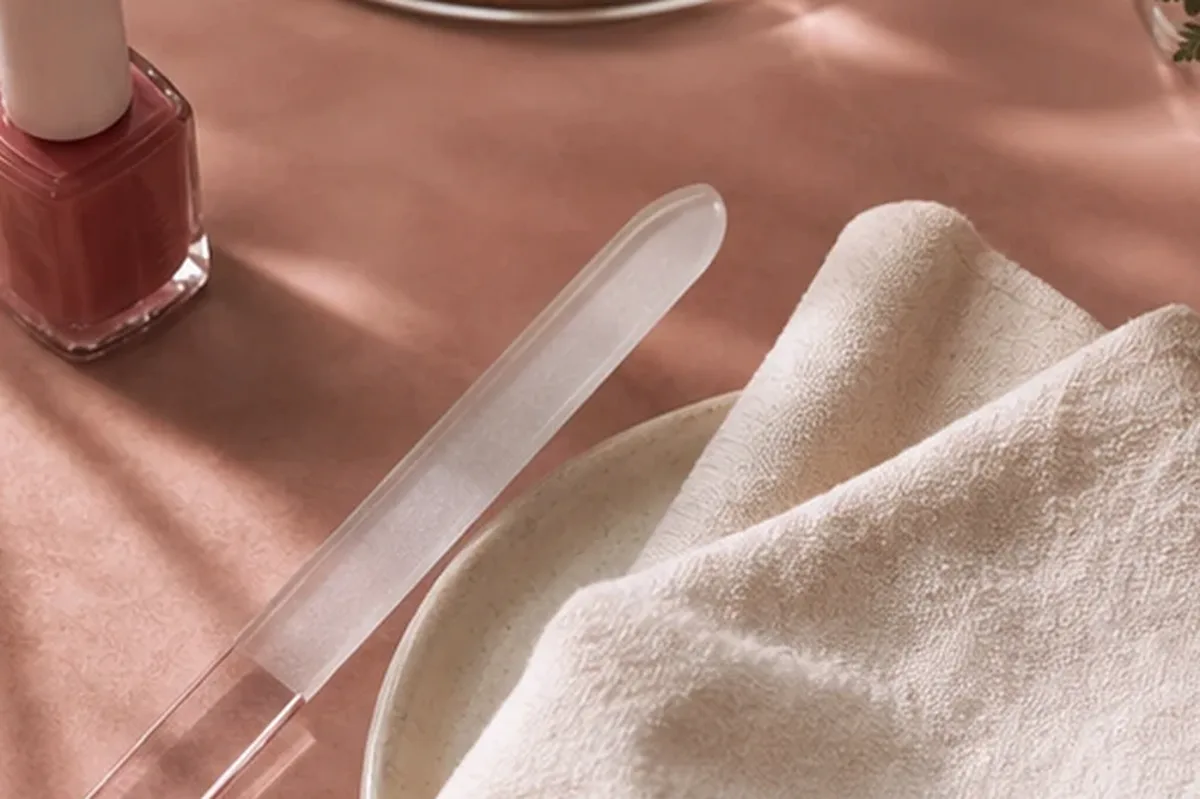 Hochwertige Beauty-Inszenierung zu Auswahlkriterien für Rouge für trockene Haut