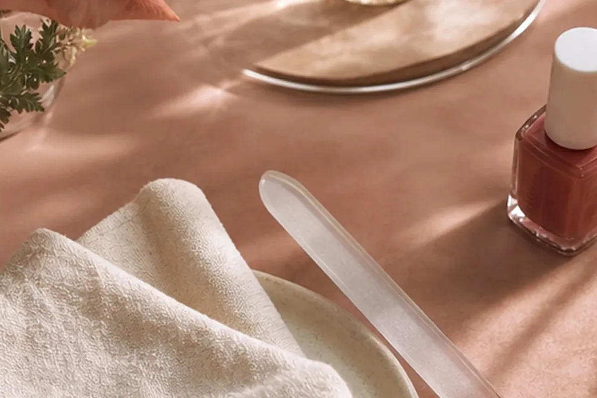 Hochwertige Beauty-Inszenierung zu Auswahlkriterien für Puder für reife Haut