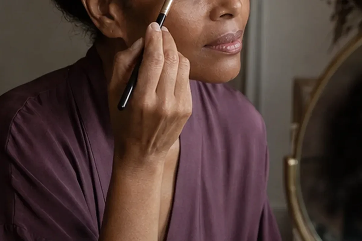 Redaktioneller Beauty-Moment zur Ausgangslage bei Foundation für trockene Haut