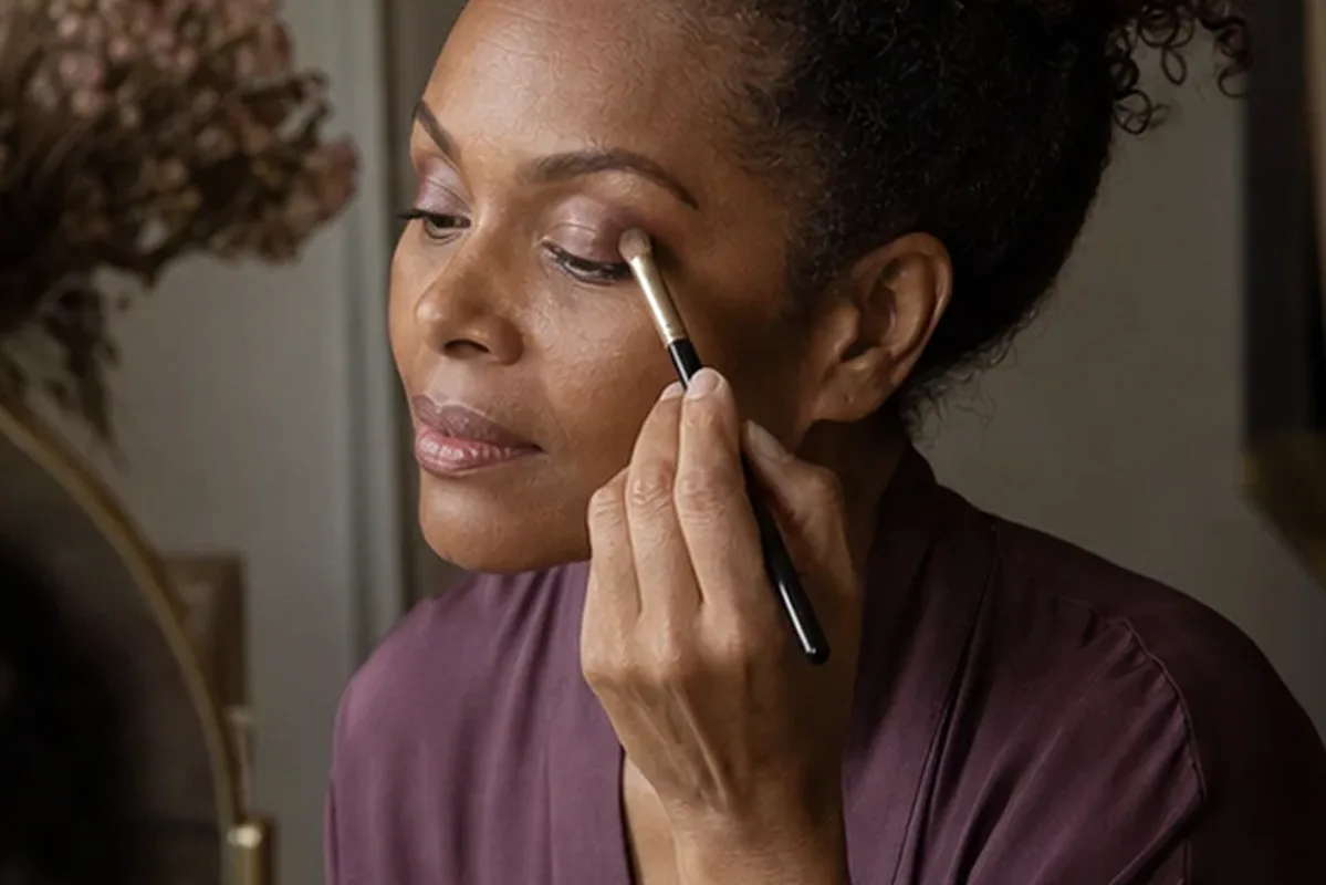 Hochwertige Beauty-Inszenierung zu Auswahlkriterien für Skin Tint für reife Haut