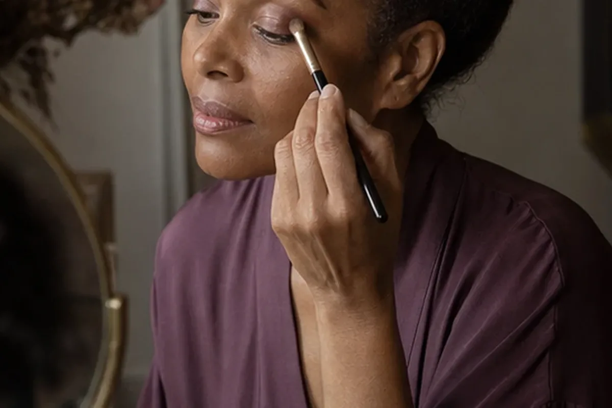 Redaktioneller Beauty-Moment zur Ausgangslage bei Rouge für trockene Haut