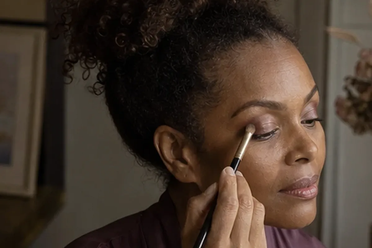 Redaktioneller Beauty-Moment zur Ausgangslage bei Lippenstift für reife Haut